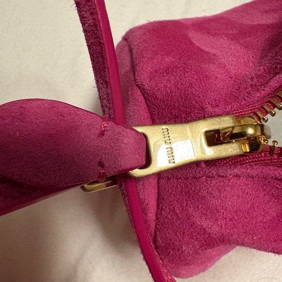Miu Miu Pink Suede Pouch - Picture 5 of 5